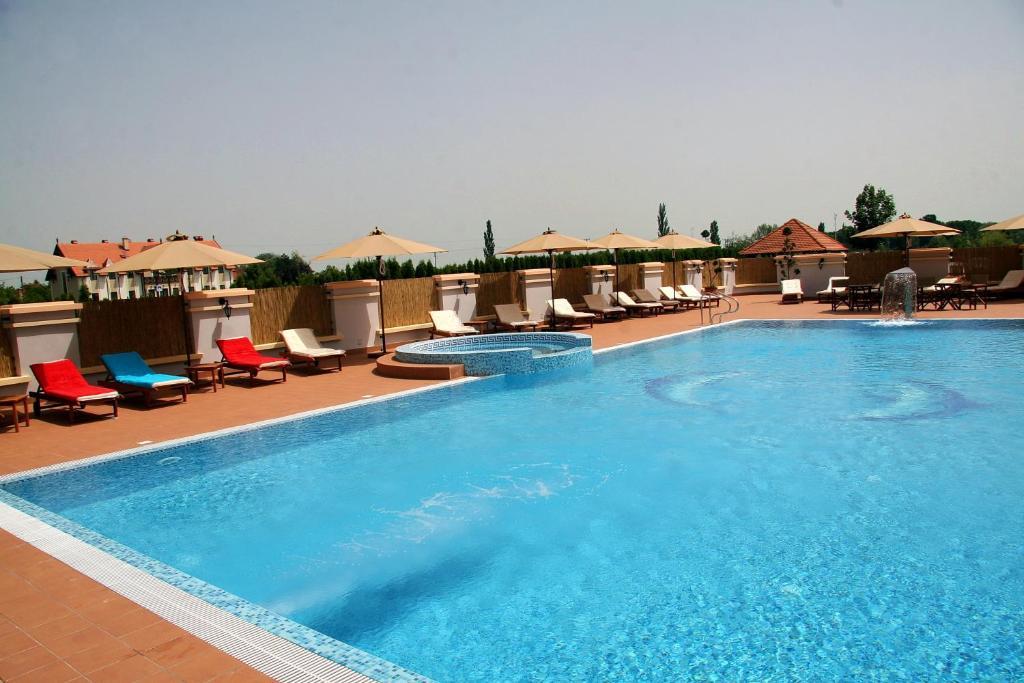 Hotel Prezident Палич Екстериор снимка