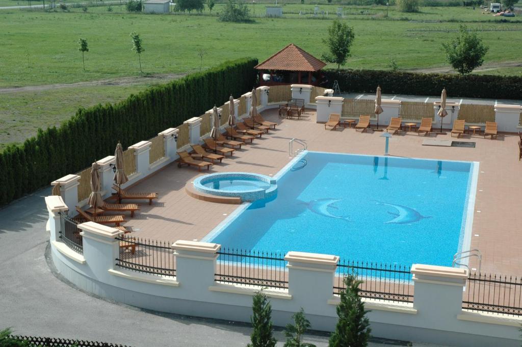 Hotel Prezident Палич Екстериор снимка