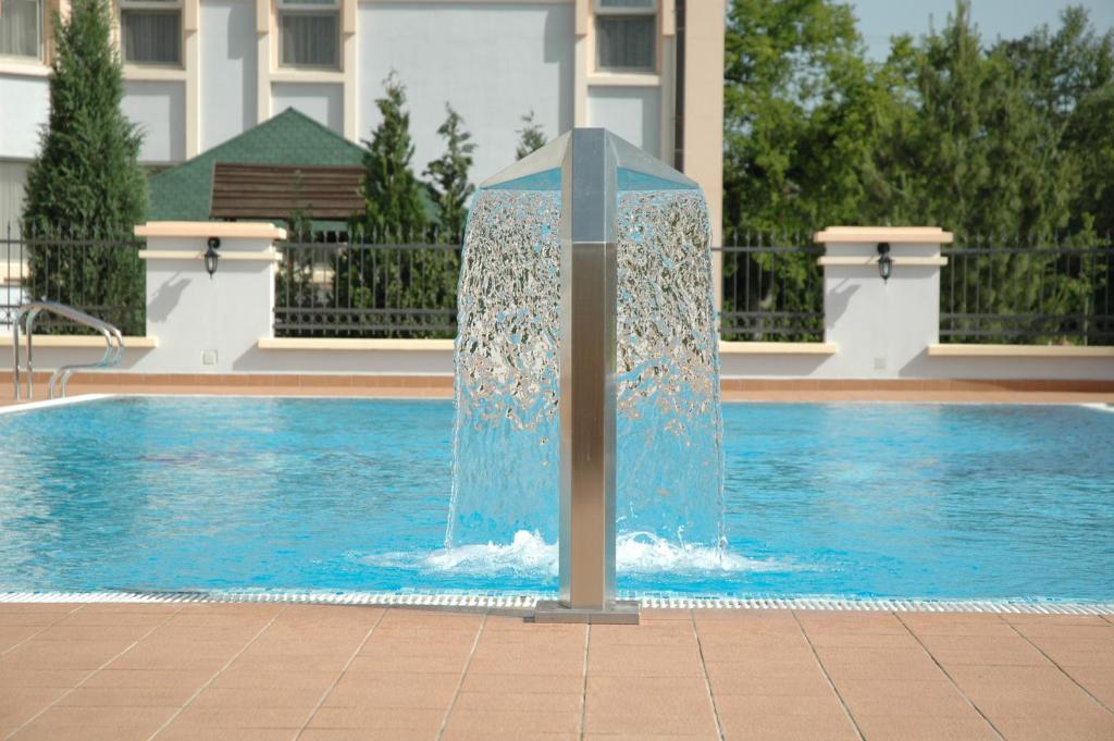 Hotel Prezident Палич Екстериор снимка