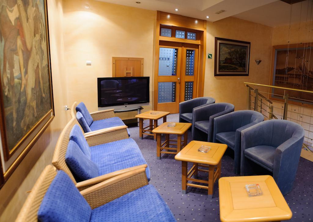 Hotel Prezident Палич Екстериор снимка