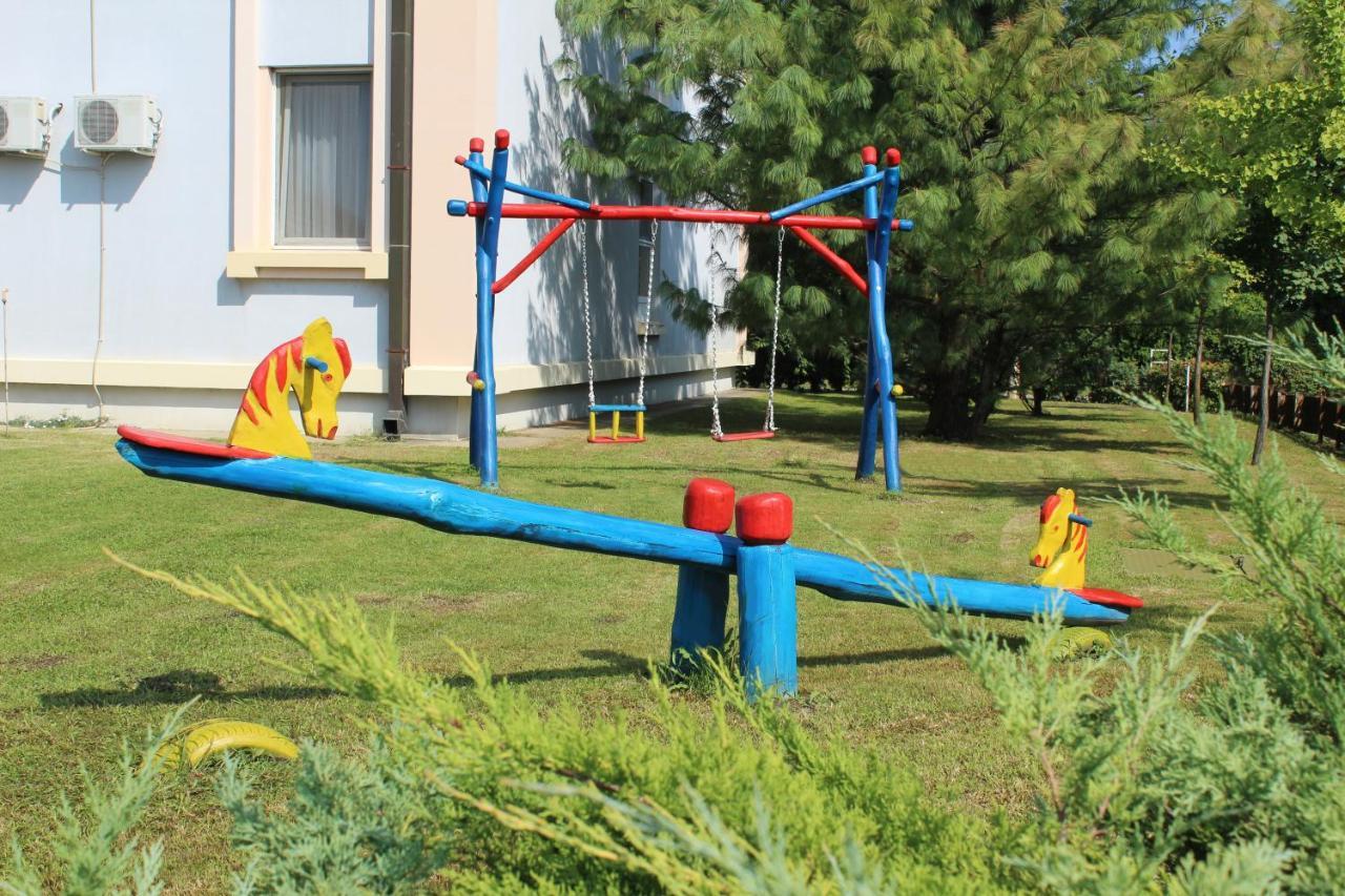 Hotel Prezident Палич Екстериор снимка